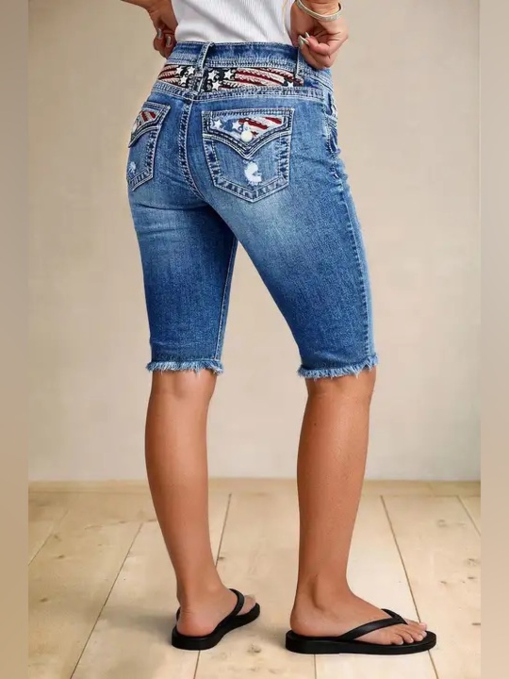 Stripe & Star Embroidery Raw Hem Mid Waist Skinny Capri PS6-24 M